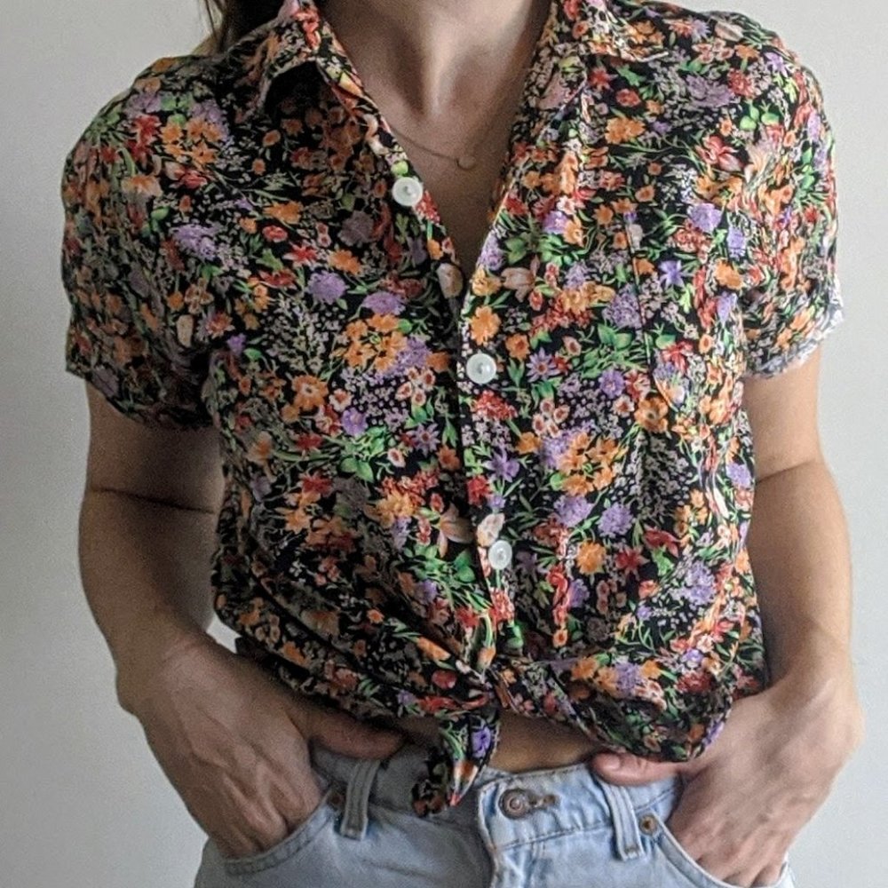 Summer Party Top! Short Sleeve, Button Down Shirt